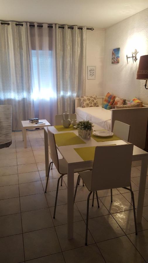 Quarteira Home Beach Ferias Tranquilas A 1Km Da Praia Totalmente Renovado Экстерьер фото