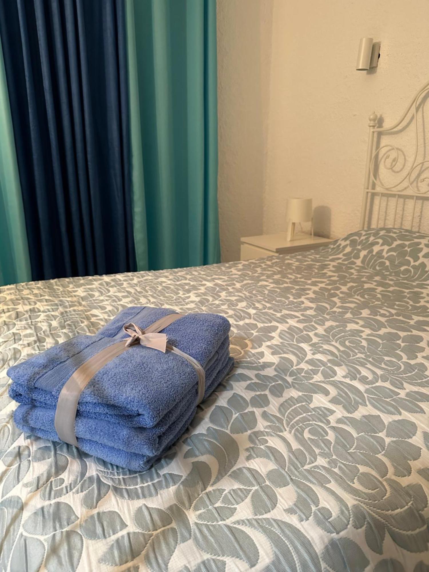 Quarteira Home Beach Ferias Tranquilas A 1Km Da Praia Totalmente Renovado Экстерьер фото